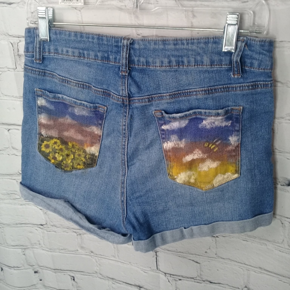 Others Follow Distressed Painted Rear Pockets Rolled Hem Denim Short Sz 7